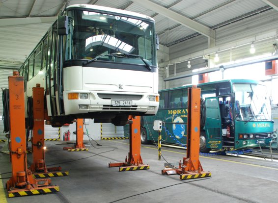 Maintenance service for other vehicles